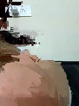 Snapshot of gaurika18 chatting on September 12, 12:49 pm gaurika18 online show from September 12, 12:49 pm