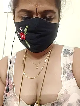 Snapshot of gaurika18 chatting on September 14, 12:04 pm gaurika18 online show from September 14, 12:04 pm