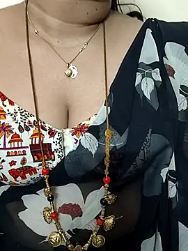 Snapshot of gaurika18 chatting on October 3, 10:23 am gaurika18 online show from October 3, 10:23 am