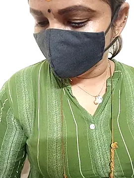 Snapshot of gaurika18 chatting on October 9, 12:58 pm gaurika18 online show from October 9, 12:58 pm