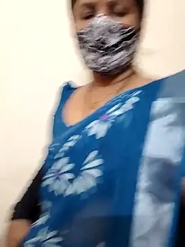 Snapshot of gaurika18 chatting on November 30, 12:20 pm gaurika18 online show from November 30, 12:20 pm