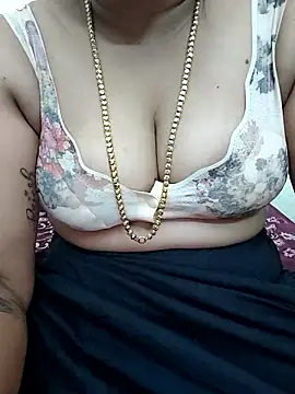 Snapshot of gaurika18 chatting on January 11, 11:59 am gaurika18 online show from January 11, 11:59 am