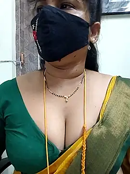 Snapshot of gaurika18 chatting on June 21, 11:13 am gaurika18 online show from June 21, 11:13 am