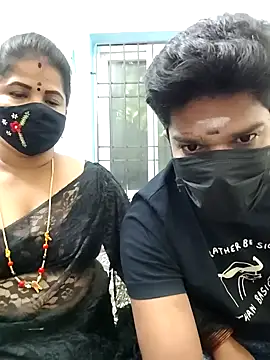 Snapshot of gaurika18 chatting on July 28, 3:43 pm gaurika18 online show from July 28, 3:43 pm