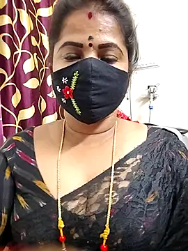 Snapshot of gaurika18 chatting on July 28, 7:50 pm gaurika18 online show from July 28, 7:50 pm
