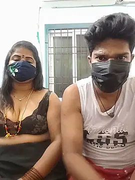 Snapshot of gaurika18 chatting on July 31, 5:45 pm gaurika18 online show from July 31, 5:45 pm