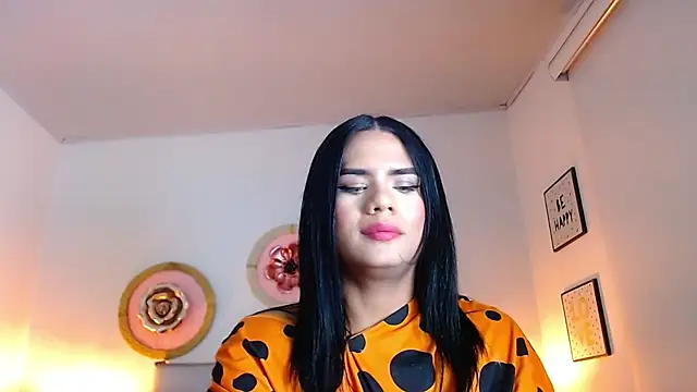 Snapshot of zoe_hecate_sexx chatting on July 6, 10:34 am zoe hecate sexx online show from July 6, 10:34 am