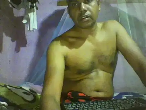 roundbunny online show from December 9, 4:37 pm