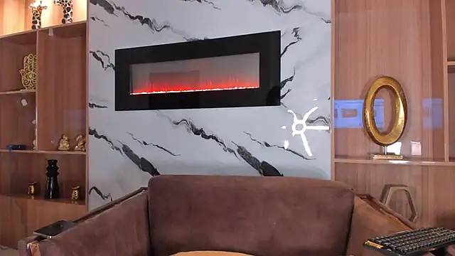 Snapshot of Keila_Mendoza chatting on November 25, 4:23 am Keila Mendoza online show from November 25, 4:23 am