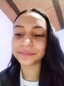 Snapshot of emma_ambar chatting on February 20, 1:25 am emma ambar online show from February 20, 1:25 am