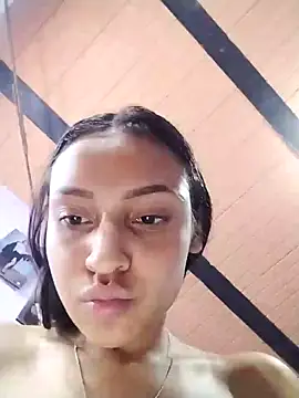 Snapshot of emma_ambar chatting on February 25, 12:36 am emma ambar online show from February 25, 12:36 am