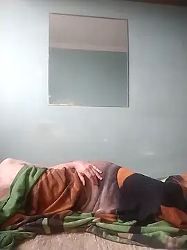 Snapshot of Andrzej-M chatting on February 15, 7:51 am Andrzej-M online show from February 15, 7:51 am