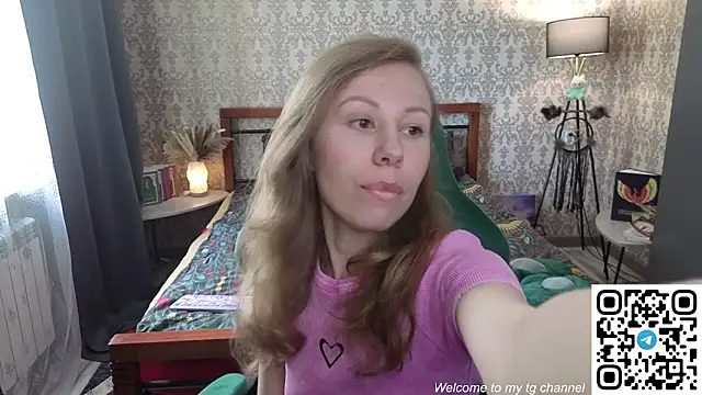 Snapshot of Lill_Mary chatting on May 25, 6:19 am Lill Mary online show from May 25, 6:19 am