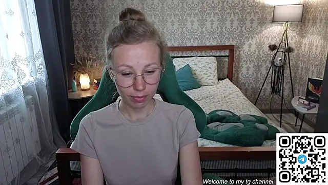 Snapshot of Lill_Mary chatting on June 11, 2:53 am Lill Mary online show from June 11, 2:53 am