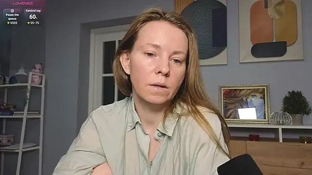 Snapshot of JanePearl chatting on May 14, 4:41 am JanePearl online show from May 14, 4:41 am
