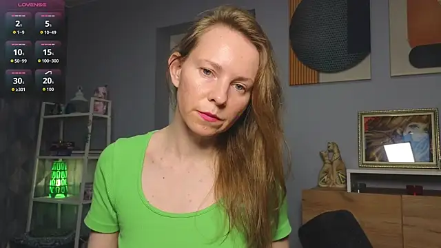Snapshot of JanePearl chatting on May 23, 6:34 pm JanePearl online show from May 23, 6:34 pm