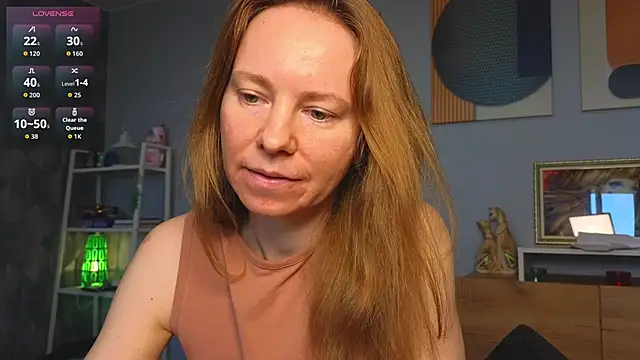Snapshot of JanePearl chatting on June 5, 6:52 am JanePearl online show from June 5, 6:52 am