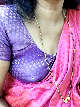 anuradha1432 online show from September 17, 9:11 am