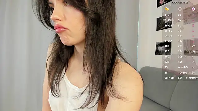 SofiaSimons online show from February 24, 3:44 am