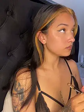 baby lizy online show from December 21, 5:07 pm