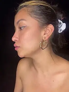 baby lizy online show from February 10, 11:55 pm