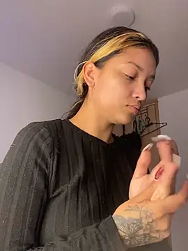 baby lizy online show from October 5, 6:17 pm