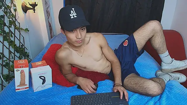 dylan fun18 online show from January 25, 11:22 pm