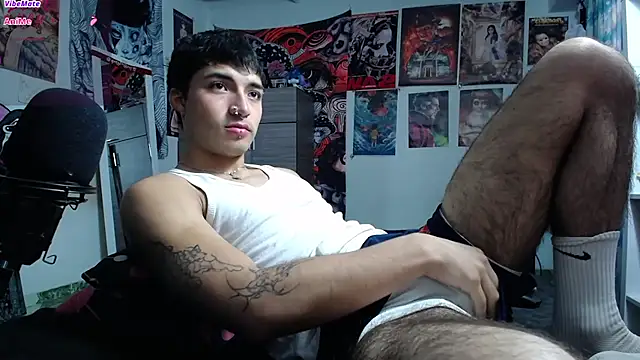 dylan fun18 online show from February 23, 10:29 pm