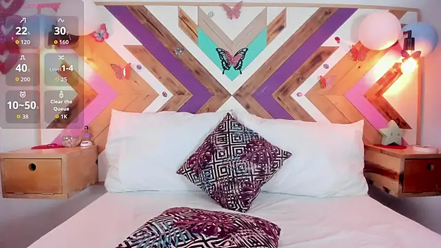 Katia Wilson online show from July 28, 8:23 pm
