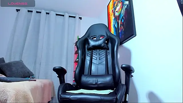 Snapshot of aronvillegas chatting on October 26, 1:22 am aronvillegas online show from October 26, 1:22 am