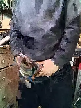 Snapshot of adre84s chatting on February 3, 5:03 pm adre84s online show from February 3, 5:03 pm