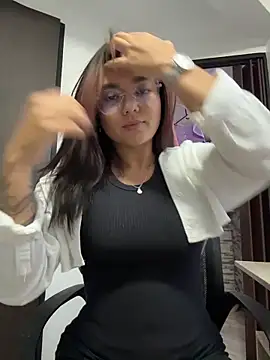 Snapshot of camianddanna chatting on October 7, 10:40 pm camianddanna online show from October 7, 10:40 pm