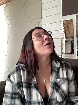 Snapshot of camianddanna chatting on December 19, 8:38 pm camianddanna online show from December 19, 8:38 pm