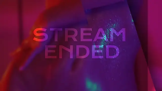 Snapshot of HeyBananas chatting on December 1, 6:30 pm HeyBananas online show from December 1, 6:30 pm