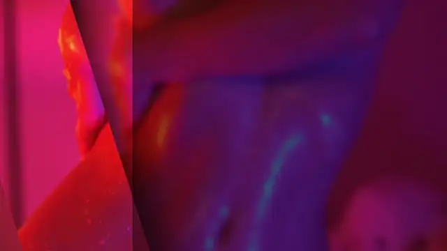 Snapshot of HeyBananas chatting on September 17, 1:24 pm HeyBananas online show from September 17, 1:24 pm