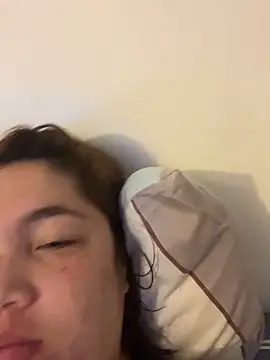 WhiteWomen online show from September 17, 11:06 pm