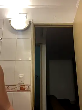 WhiteWomen online show from November 7, 11:16 pm