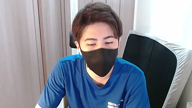 Snapshot of ryota_kkk chatting on February 12, 12:33 pm ryota kkk online show from February 12, 12:33 pm