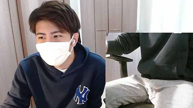 Snapshot of ryota_kkk chatting on November 14, 4:49 pm ryota kkk online show from November 14, 4:49 pm