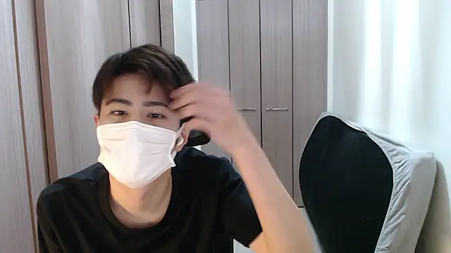 Snapshot of ryota_kkk chatting on November 20, 12:05 pm ryota kkk online show from November 20, 12:05 pm