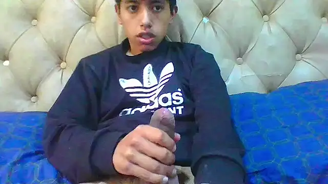 Snapshot of danuel23 chatting on September 12, 4:18 pm danuel23 online show from September 12, 4:18 pm