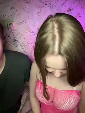 Family-Mm1 online show from February 24, 9:46 pm