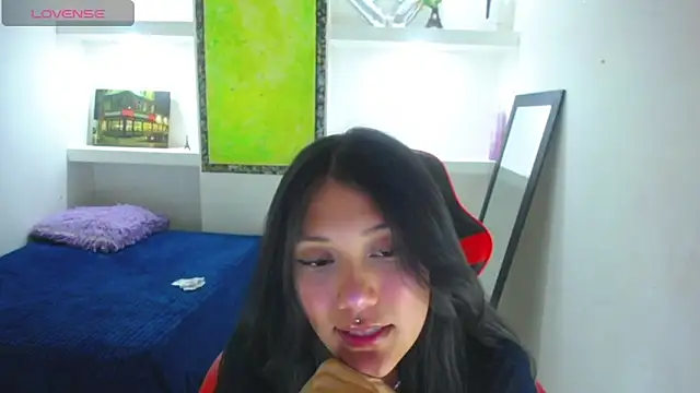 Snapshot of Catalehia_Milk chatting on December 28, 9:08 pm Catalehia Milk online show from December 28, 9:08 pm