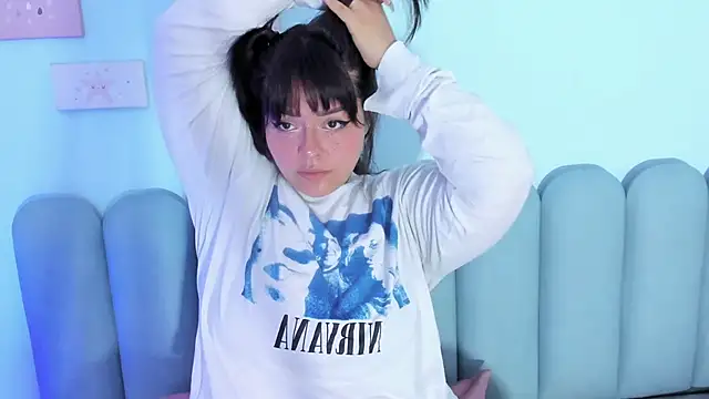 curvy rousi online show from January 9, 11:35 am