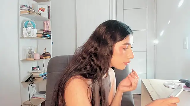 Snapshot of danna_davis18 chatting on June 12, 9:46 pm danna davis18 online show from June 12, 9:46 pm