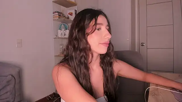 Snapshot of danna_davis18 chatting on June 27, 8:25 pm danna davis18 online show from June 27, 8:25 pm