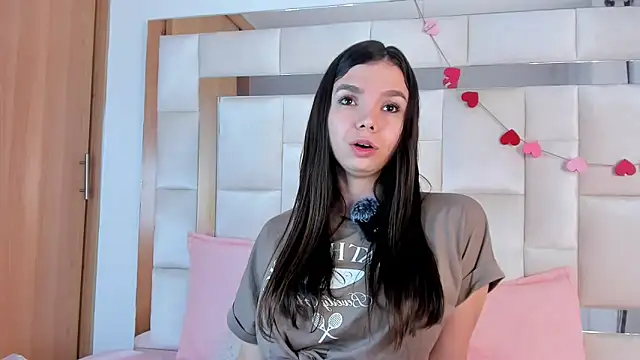 isabella gomez11 online show from March 2, 11:33 pm