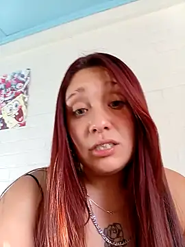 Snapshot of bbferlinaa chatting on February 2, 10:39 pm bbferlinaa online show from February 2, 10:39 pm