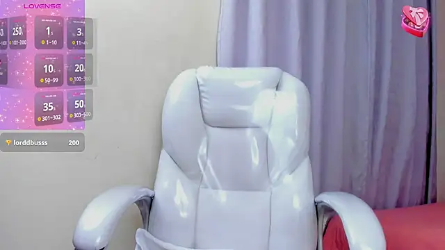 Snapshot of Hot_beauty__ chatting on January 25, 2:47 am Hot beauty online show from January 25, 2:47 am