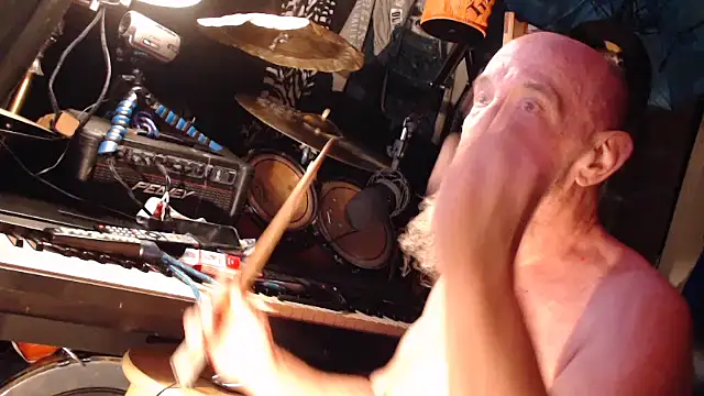 Snapshot of DREAMZ420 chatting on October 13, 10:10 pm DREAMZ420 online show from October 13, 10:10 pm